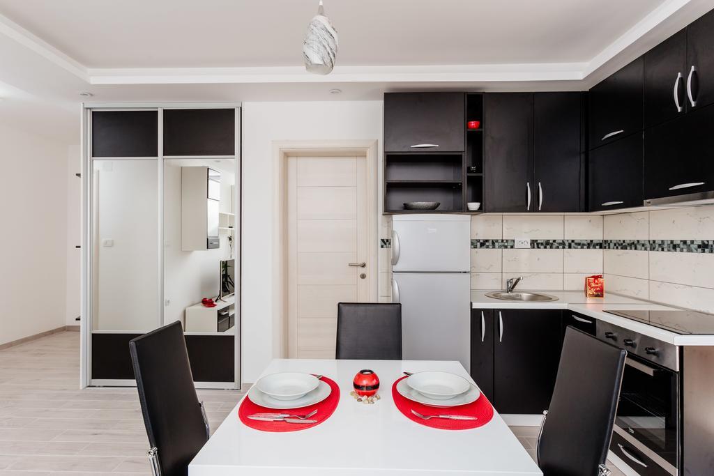 Dream Vacation Apartments Tivat Extérieur photo